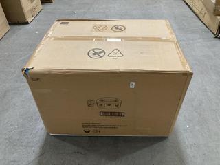 Lot 745  
            Chesterfield SR36 - Collection or Optional Delivery Available 

                
BEST WAY MAURITIUS LAY-Z-SPA- 5-7 CAPACITY WITH INSULATED COVER (LOCATION: SR36 B5)