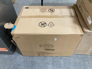 Lot 746  
            Chesterfield SR36 - Collection or Optional Delivery Available 

                
BEST WAY MAURITIUS LAY-Z-SPA- 5-7 CAPACITY WITH INSULATED COVER (LOCATION: SR36 B5)