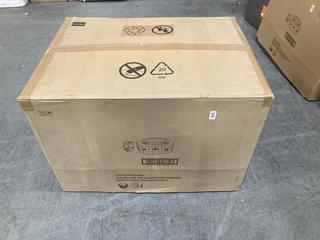 Lot 747  
            Chesterfield SR36 - Collection or Optional Delivery Available 

                
BEST WAY MAURITIUS LAY-Z-SPA- 5-7 CAPACITY WITH INSULATED COVER (LOCATION: SR36 B5)