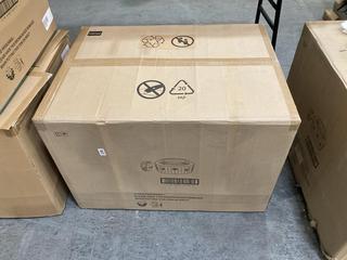 Lot 748  
            Chesterfield SR36 - Collection or Optional Delivery Available 

                
BEST WAY MAURITIUS LAY-Z-SPA- 5-7 CAPACITY WITH INSULATED COVER (LOCATION: SR36 B5)