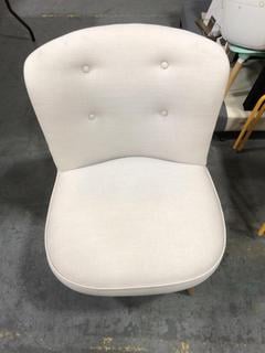 Lot 760  
            Chesterfield SR36 - Collection or Optional Delivery Available 

                
SINGLE SEATER CHAIR IN GREY (LOCATION: SR36 B6)