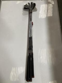 Lot 840  
            Chesterfield SR36 - Collection or Optional Delivery Available 

                
ASSORTED ITEMS TO INCLUDE FASER GOLF CLUB IN BLACK AND ORANGE (LOCATION: SR36 B6)