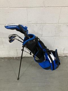 Lot 868  
            Chesterfield SR36 - Collection or Optional Delivery Available 

                
BEN ROSS JUNIOR GOLF BAG IN BLUE/BLACK WITH ASSORTED GOLF CLUBS (LOCATION: SR36 B...