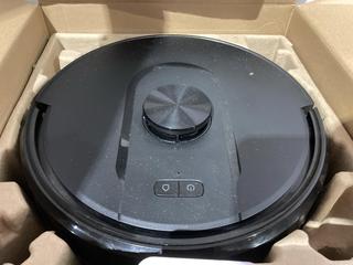 Lot 1002  
            Chesterfield SR45 - Parcel Delivery Only 

                
CLEANOVA W11 ROBOT VACUUM CLEANER ORIGINAL RRP-£145 (LOCATION: I7)