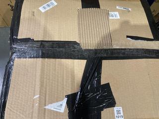 Lot 1019  
            Chesterfield SR45 - Parcel Delivery Only 

                
RUSSELL HOBBS STAINLESS STEEL EFFECT TABLE TOP FRIDGE ORIGINAL RRP-£100 (LOCATION...