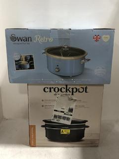 Lot 1049  
            Chesterfield SR45 - Parcel Delivery Only 

                
CROCKPOT SLOW COOKER + SWAN RETRO SLOW COOKER (LOCATION: H1)