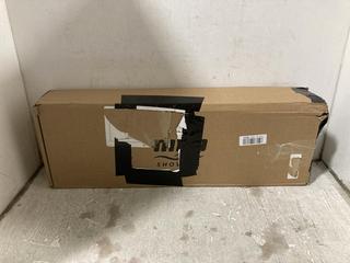 Lot 1256  
            Chesterfield SR45 - Parcel Delivery Only 

                
MIRA JUMP 10.8KW ELECTRIC SHOWER ORIGINAL RRP £239 (LOCATION: H7)