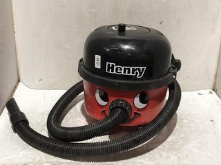 Lot 125  
            Chesterfield SR45 - Parcel Delivery Only 

                
RED HENRY HOOVER (LOCATION: L8)