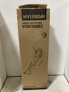 Lot 1270  
            Chesterfield SR45 - Parcel Delivery Only 

                
HYUNDAI 3000W LEAF BLOWER - MODEL NO. HYBV3000E2 (LOCATION: H8)