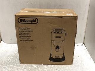 Lot 129  
            Chesterfield SR45 - Parcel Delivery Only 

                
DELONGHI EC685 DEDICA ESPRESSO COFFEE MACHINE ORIGINAL RRP-£216 (LOCATION: L8)