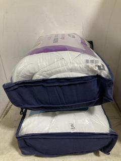 Lot 1425  
            Chesterfield SR45 - Parcel Delivery Only 

                
2 X SILENTNIGHT BEDDING ITEMS TO INCLUDE SILENTNIGHT DEEP SLEEP ULTIMATE 1000 MAT...