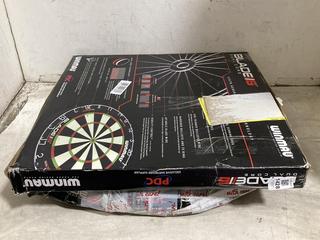 Lot 1428  
            Chesterfield SR45 - Parcel Delivery Only 

                
2 X WINMAU BLADE 6 DUAL CORE DARTBOARD (LOCATION: G3)
