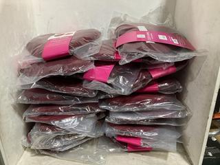 Lot 1433  
            Chesterfield SR45 - Parcel Delivery Only 

                
22 X COZ-E-LIVING POP UP CUSHION LOVE HEARTS (LOCATION: G3)