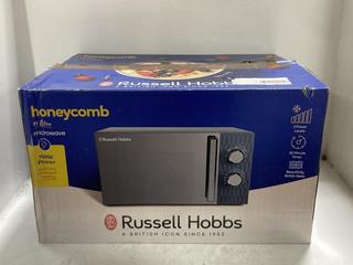 Lot 1681  
            Chesterfield SR45 - Parcel Delivery Only 

                
RUSSELL HOBBS HONEYCOMB 17LITRE MICROWAVE (LOCATION: G8)