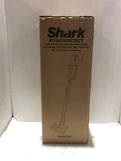 Lot 202  
            Chesterfield SR45 - Parcel Delivery Only 

                
SHARK NINJA HZ4000UK POWERDETECT CORDED STICK VACUUM CLEANER ORIGINAL RRP-£290 (L...