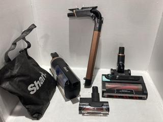 Lot 206  
            Chesterfield SR45 - Parcel Delivery Only 

                
SHARK IZ400UKTBK STRATOS ANTI HAIR WRAP PLUS CORDLESS VACUUM CLEANER ORIGINAL RRP...