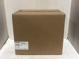 Lot 236  
            Chesterfield SR45 - Parcel Delivery Only 

                
TEFAL FR804040 OLECLEAN PRO DEEP FAT FRYER ORIGINAL RRP-£120 (LOCATION: L13)