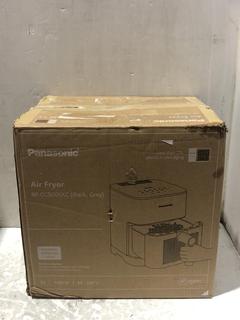 Lot 253  
            Chesterfield SR45 - Parcel Delivery Only 

                
PANOSONIC AIR FRYER NF-CC500SXC (LOCATION: L14)