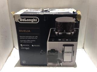 Lot 274  
            Chesterfield SR45 - Parcel Delivery Only 

                
DELONGHI EXAM440 REVELIA AUTOMATIC ESPRESSO MACHINE (LOCATION: L15)