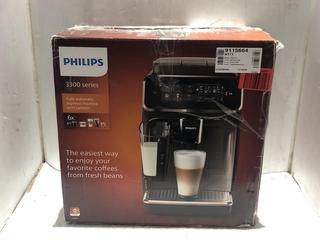 Lot 277  
            Chesterfield SR45 - Parcel Delivery Only 

                
PHILLIPS 3300 SERIES FULLY AUTOMATIC ESPRESSO MACHINE WITH LATTEGO EP3347 ORIGINA...