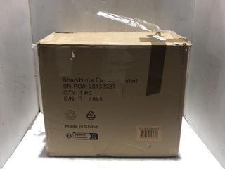 Lot 283  
            Chesterfield SR45 - Parcel Delivery Only 

                
SHARK NINJA SL400UK DOUBLE STACK XL 9.5L AIR FRYER ORIGINAL RRP-£270 (LOCATION: L15)