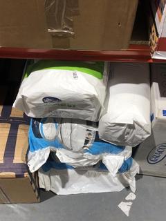 Lot 303  
            Chesterfield SR45 - Parcel Delivery Only 

                
4 X ASSORTED BEDDING ITEMS TO INCLUDE SILENTNIGHT ANTI-ALLERGY DUVET (LOCATION: K1)