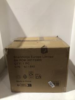 Lot 392  
            Chesterfield SR45 - Parcel Delivery Only 

                
SHARK NINJA AF200UK NINJA AIR FRYER ORIGINAL RRP-£150 (LOCATION: K5)