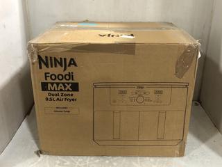Lot 47  
            Chesterfield SR45 - Parcel Delivery Only 

                
SHARK NINJA AF400UK NINJA FOODI DUAL ZONE LARGE AIR FRYER ORIGINAL RRP-£230 (LOCA...