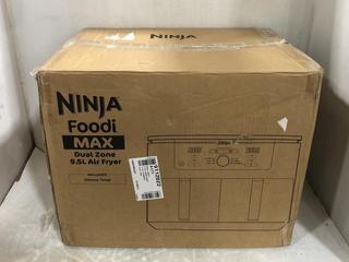 Lot 49  
            Chesterfield SR45 - Parcel Delivery Only 

                
SHARK NINJA AF400UK NINJA FOODI DUAL ZONE LARGE AIR FRYER ORIGINAL RRP-£230 (LOCA...