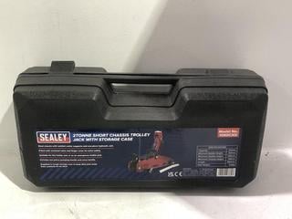 Lot 523  
            Chesterfield SR45 - Parcel Delivery Only 

                
SEALEY 2 TONNE SHORT CHASIS TROLLEY JACK WITH STORAGE CASE (LOCATION: J1)