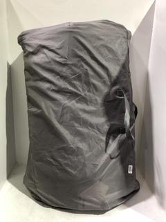 Lot 530  
            Chesterfield SR45 - Parcel Delivery Only 

                
BABYLO TRAVEL COT (LOCATION: J1)