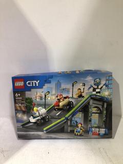 Lot 555  
            Chesterfield SR45 - Parcel Delivery Only 

                
LEGO CITY 60460 NO LIMITS RACE CAR RAMP (LOCATION: J2)