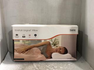 Lot 57  
            Chesterfield SR45 - Parcel Delivery Only 

                
TEMPUR ORIGINAL PLLOW ORIGINAL RRP-£140 (LOCATION: G10)