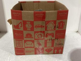 Lot 589  
            Chesterfield SR45 - Parcel Delivery Only 

                
6 X PUMA BLACK UK AGE 13-14 ESS LOGO PANTS SIZE L TOTAL ORIGINAL RRP-£120 (LOCATI...