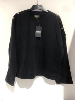 Lot 621  
            Chesterfield SR45 - Parcel Delivery Only 

                
BARBOUR JULIANA SWEATSHIRT SIZE (LOCATION: J3)