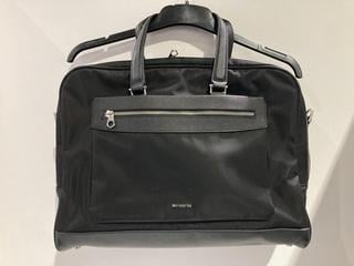 Lot 682  
            Chesterfield SR45 - Parcel Delivery Only 

                
SAMSONITE BLACK LAPTOP BAG (LOCATION: J6)