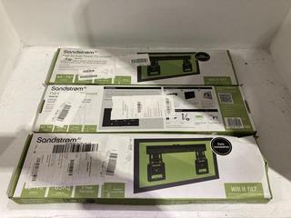 Lot 693  
            Chesterfield SR45 - Parcel Delivery Only 

                
3 X SANDSTROM FLAT TO WALL TV MOUNTS (LOCATION: J6)