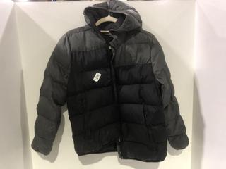 Lot 719  
            Chesterfield SR45 - Parcel Delivery Only 

                
BLACK/GRAY NIKE 11-12Y COAT (LOCATION: J7)
