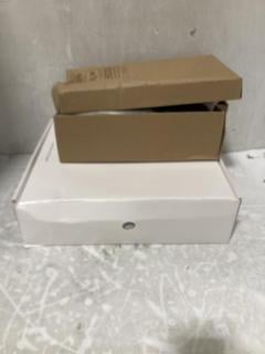 Lot 730  
            Chesterfield SR45 - Parcel Delivery Only 

                
H&M PREMIUM SELECTION DARK BROWN BOOTS UK SIZE 5 & WOMEN'S LOW WEDGE SANDELS WITH...