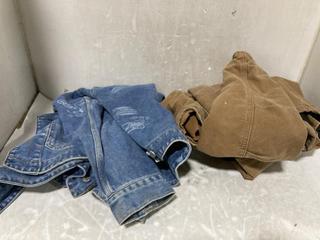 Lot 747  
            Chesterfield SR45 - Parcel Delivery Only 

                
2 X ASSORTED CLOTHING ITEMS TO INCLUDE BROWN CARHARTT BLUE SMALL DENIM COAT (LOCA...