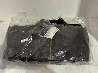 Lot 758  
            Chesterfield SR45 - Parcel Delivery Only 

                
& OTHER STORIES MEDIUM BROWN JACKET (LOCATION: J9)