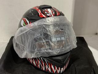 Lot 759  
            Chesterfield SR45 - Parcel Delivery Only 

                
GIKE MOTORCYCLE HELMET (LOCATION: J9)