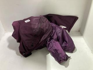 Lot 784  
            Chesterfield SR45 - Parcel Delivery Only 

                
PURPLE REGATTA GREAT OUTDOORS UK SIZE 18 COAT (LOCATION: J10)