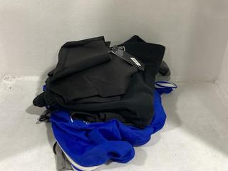 Lot 821  
            Chesterfield SR45 - Parcel Delivery Only 

                
5 X ASSORTED CLOTHING ITEMS TO INCLUDE BLACK WOMENS NIKE SMALL LEGGINGS (LOCATION...