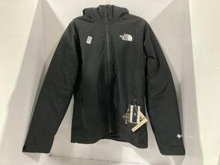 Lot 862  
            Chesterfield SR45 - Parcel Delivery Only 

                
THE NORTH FACE BLACK M MTN LGT GTX JKT MEDIUM (LOCATION: I2)