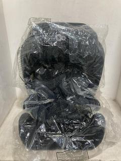 Lot 901  
            Chesterfield SR45 - Parcel Delivery Only 

                
KINDERKRAFT COMFORT UP I-SIZE CAR SEAT (LOCATION: I4)