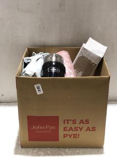 Lot 96  
            Chesterfield SR45 - Parcel Delivery Only 

                
A BOX OF ASSORTED WATER BOTTLES TO INCLUDE BLACK STAINLESS KING FOOD FLASK (LOCAT...