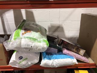 Lot 97  
            Chesterfield SR45 - Parcel Delivery Only 

                
8 X ASSORTED BEDDING ITEMS TO INCLUDE SILENTNIGHT 2 ANTI-ALLERGY PILLOWS (LOCATIO...