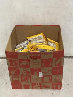 Lot 1023  
            Chesterfield SR44 - Parcel Delivery Only 

                
2 X BOXES OF PETKIN DOGGY SUN WIPES SPF 15 IN VANILLA COCONUT (LOCATION: I1)