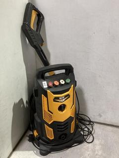 Lot 1032  
            Chesterfield SR44 - Parcel Delivery Only 

                
WOLF X4 HIGH PRESSURE WASHER (LOCATION: I1)